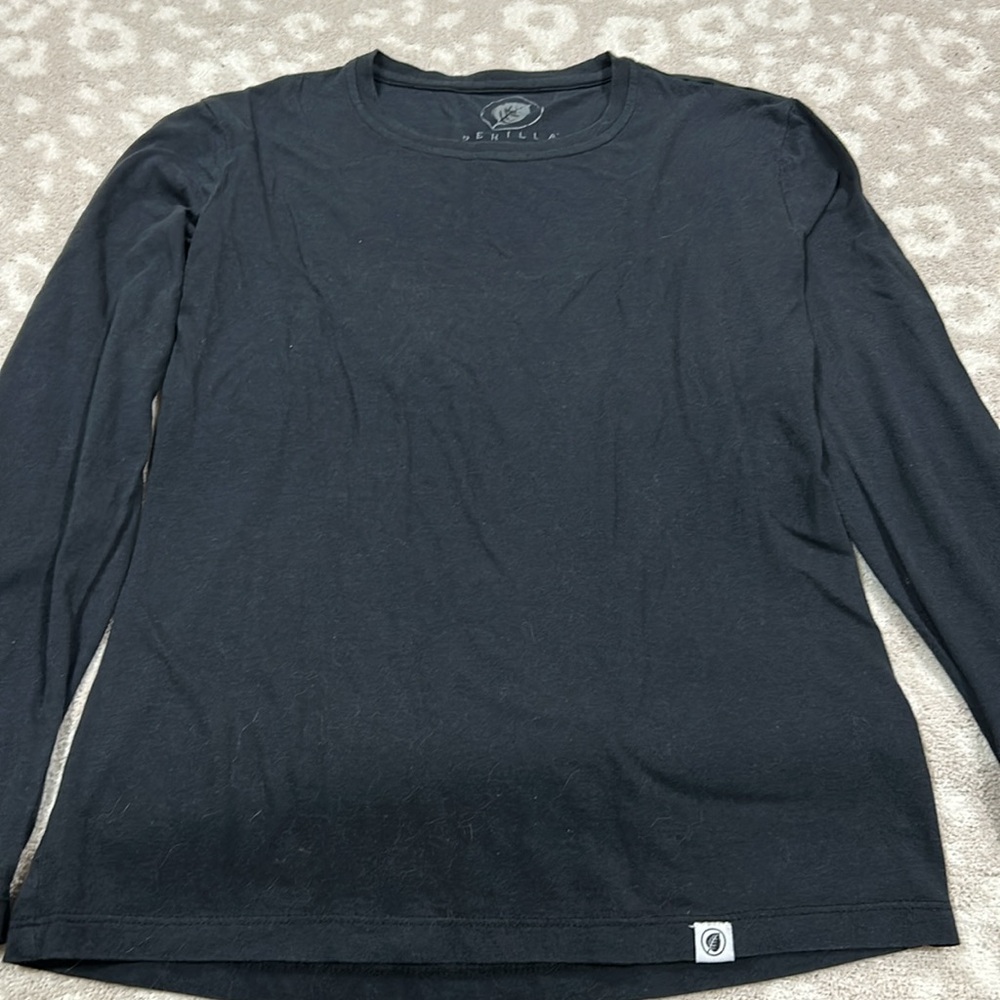 Bundle of tops James perse top s and perilla m - Picture 4 of 5